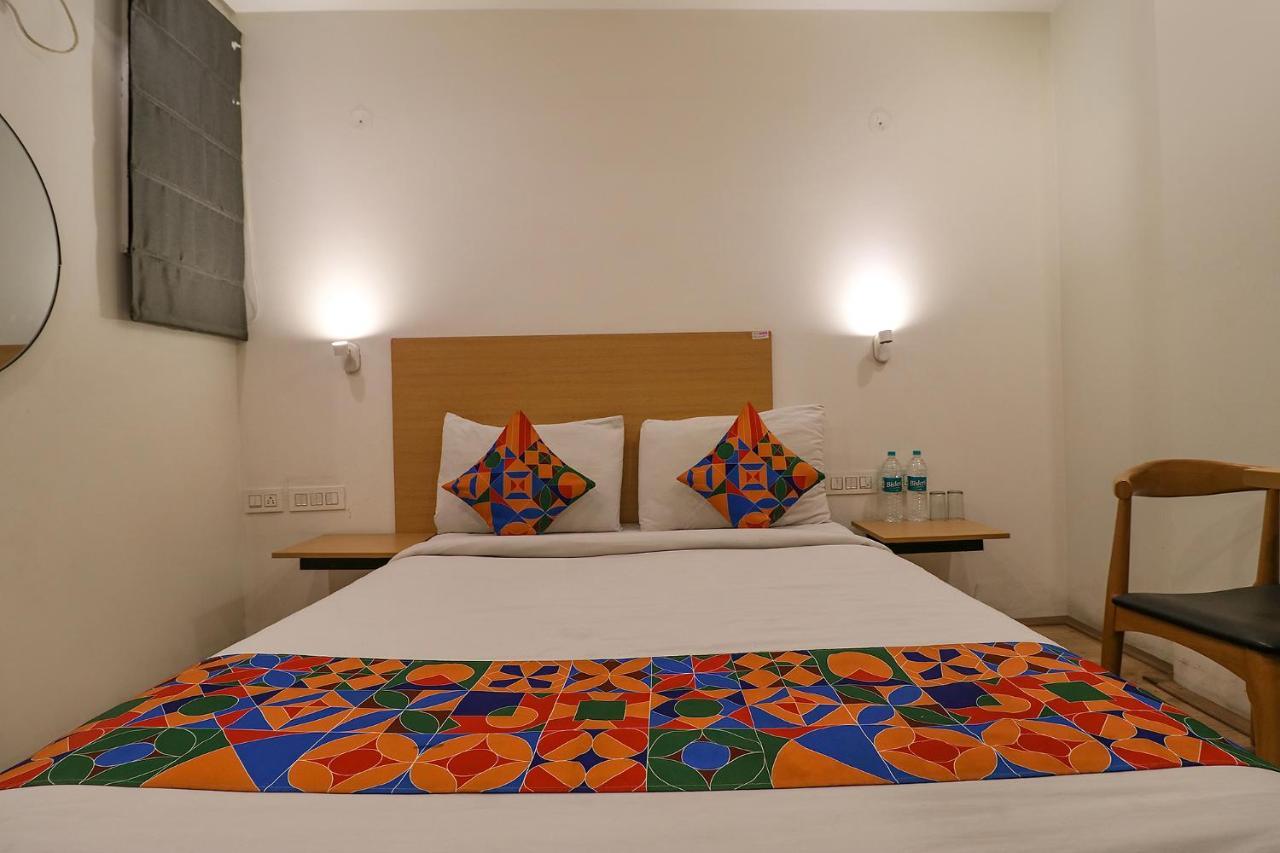 Fabhotel The Chaitanyas Rohini Sec 18 Delhi  Exterior foto