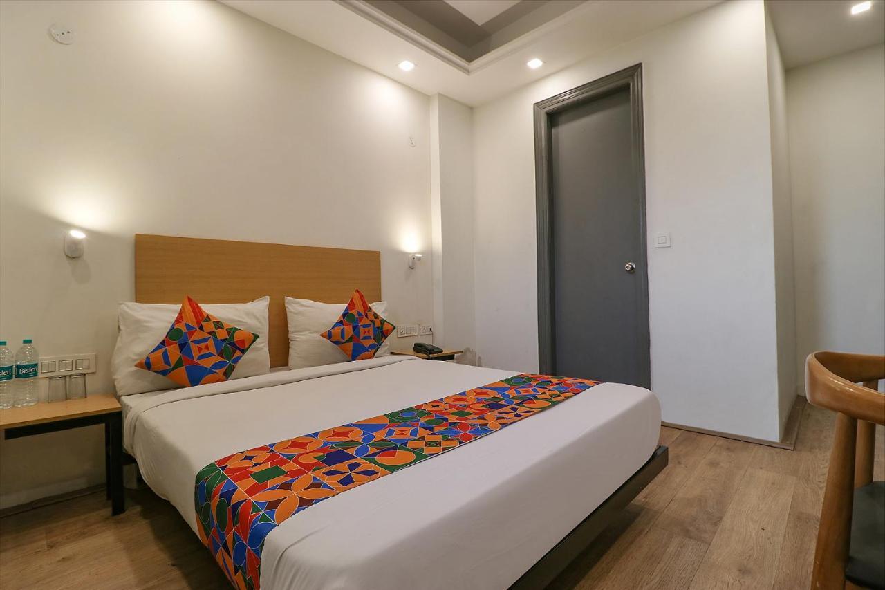 Fabhotel The Chaitanyas Rohini Sec 18 Delhi  Exterior foto